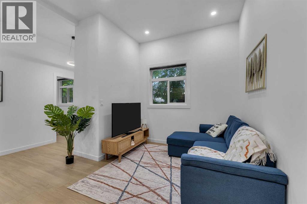 Photo 5 of 224 8 A Street Ne, Calgary AB