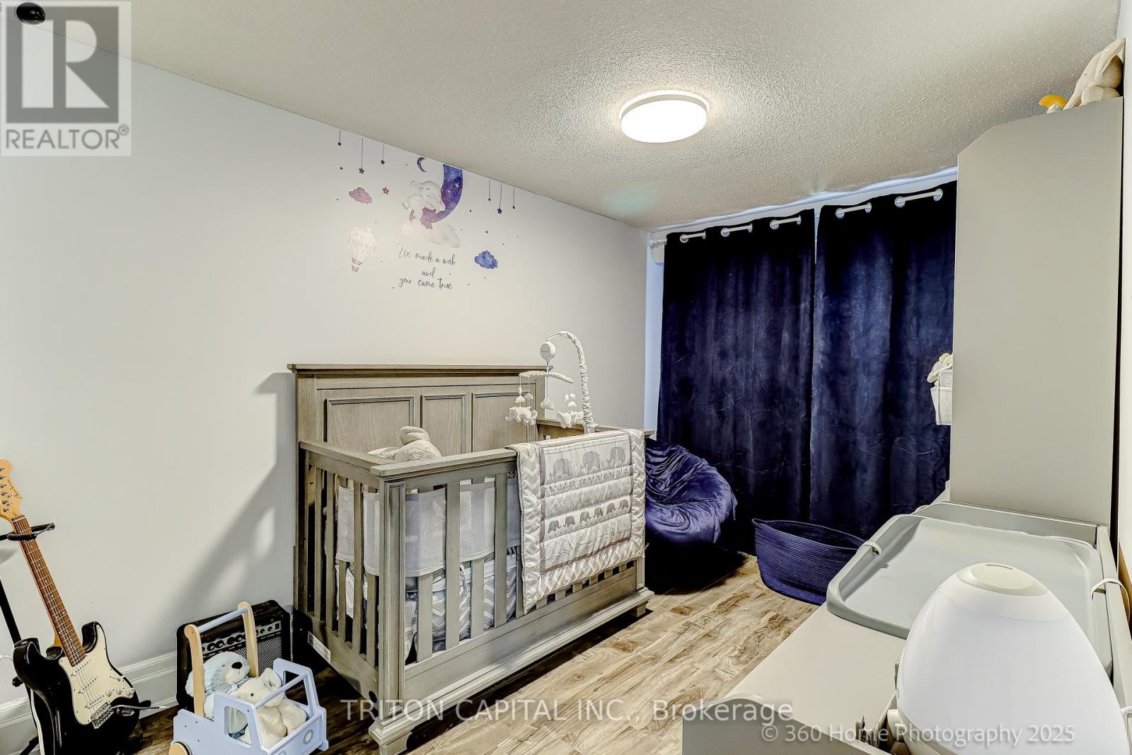Photo 15 of 57 Darras Court, Brampton ON