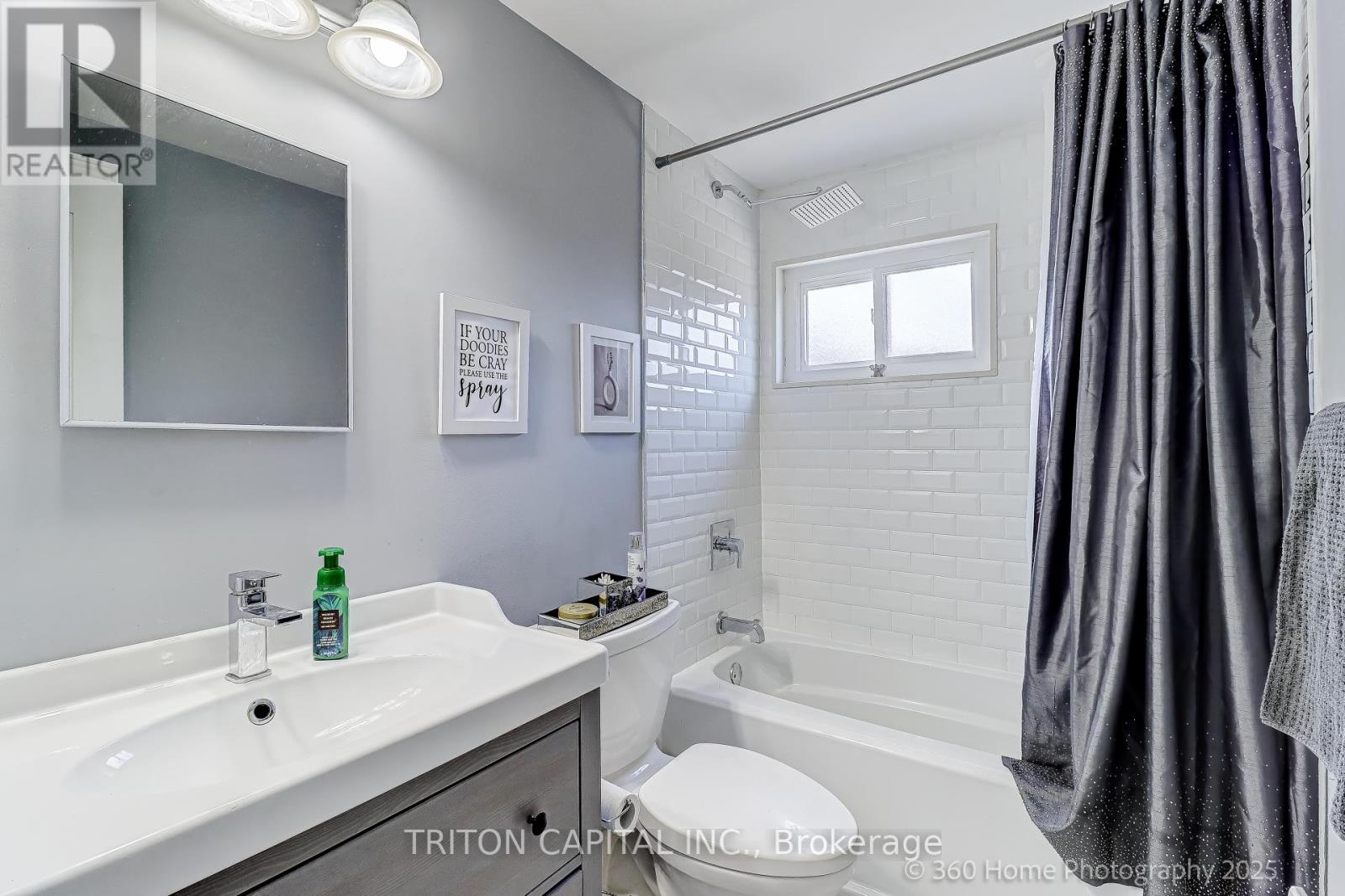 Photo 20 of 57 Darras Court, Brampton ON