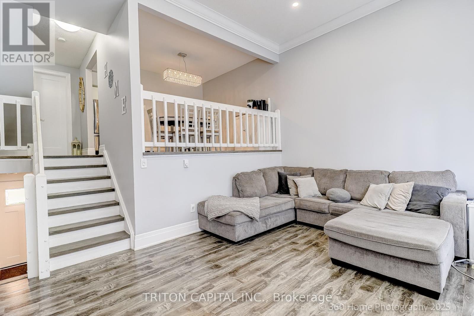 Photo 8 of 57 Darras Court, Brampton ON