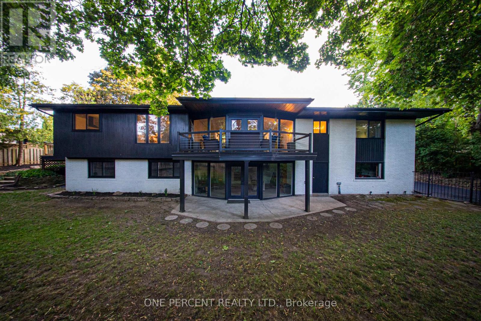Photo 6 of 625 Sir Richards Road, Mississauga ON