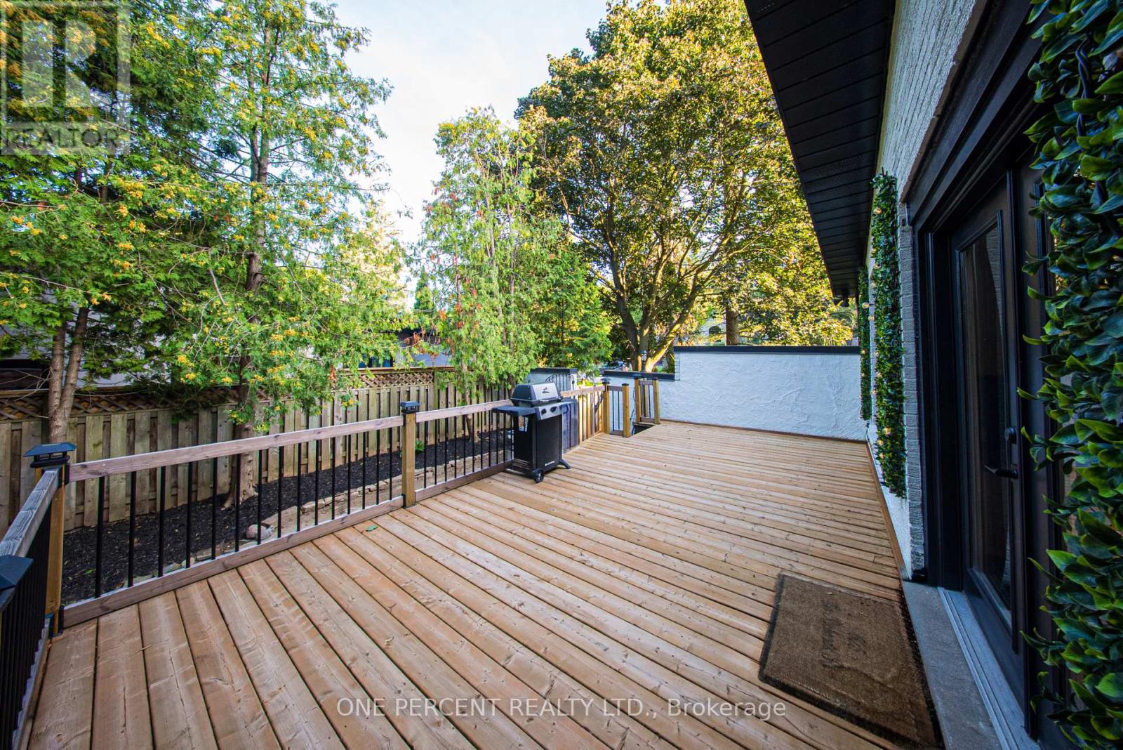 Photo 4 of 625 Sir Richards Road, Mississauga ON
