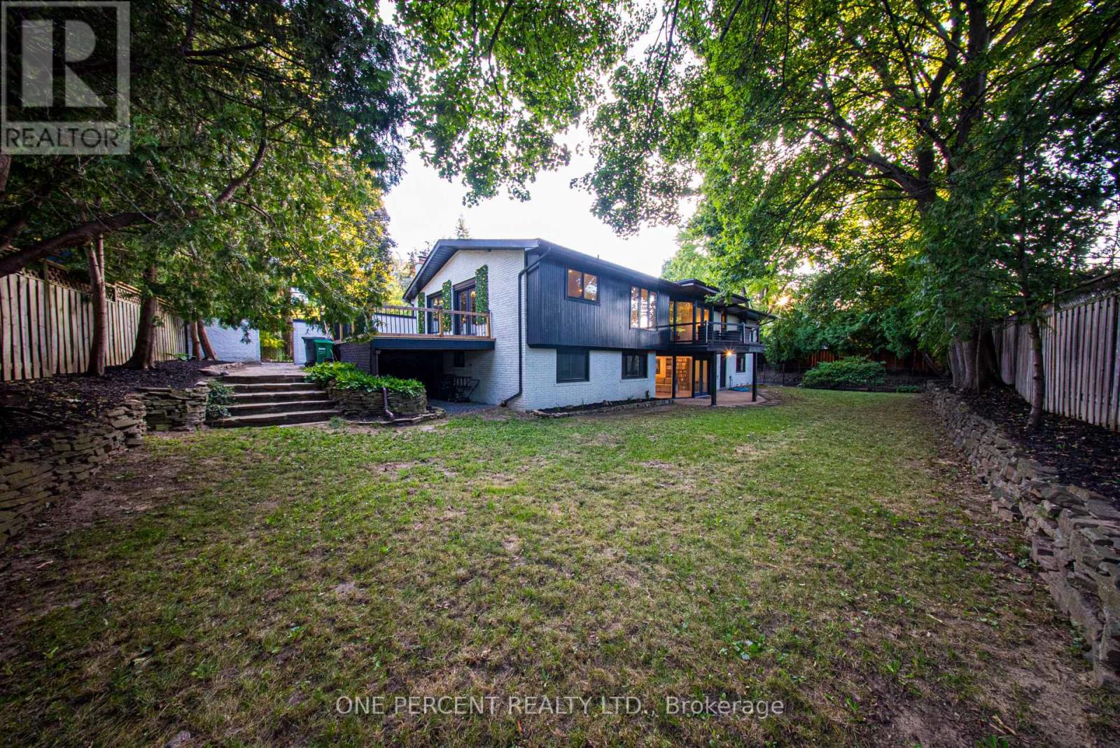 Photo 9 of 625 Sir Richards Road, Mississauga ON