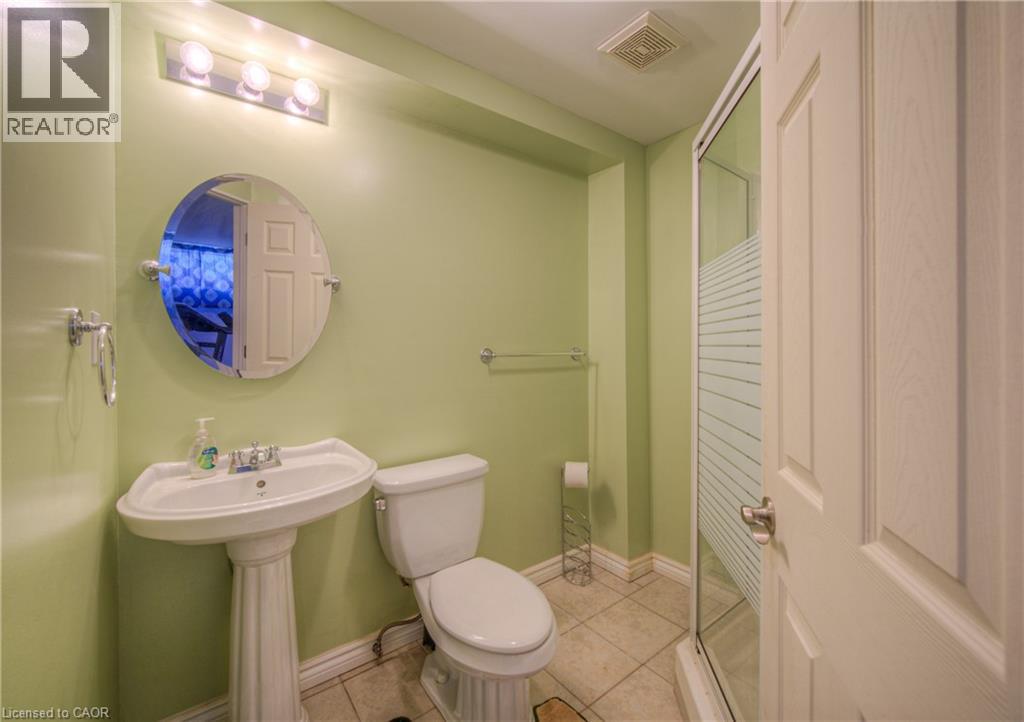 Photo 22 of 428 Wake Robin Crescent, Kitchener ON