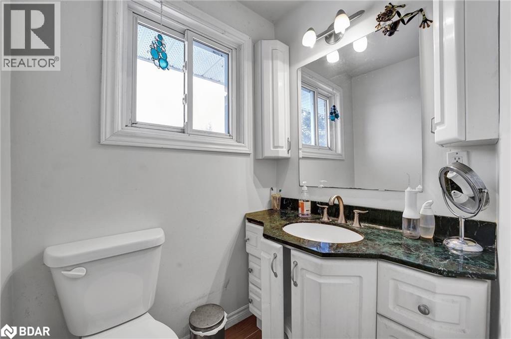 Photo 12 of 7925 10 County Road, Angus ON
