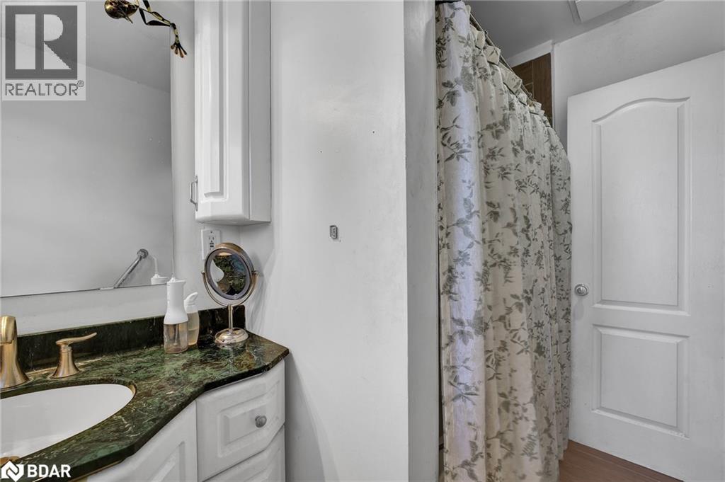 Photo 13 of 7925 10 County Road, Angus ON