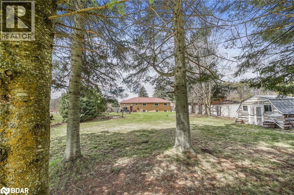 Photo 20 of 7925 10 County Road, Angus ON
