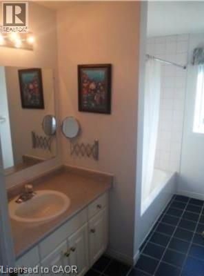 Photo 11 of 22 Beechmanor Crescent, Kitchener ON
