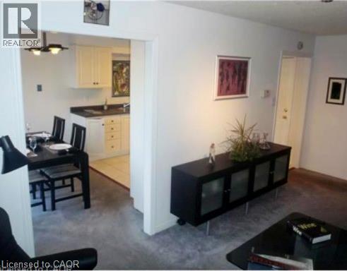 Photo 5 of 22 Beechmanor Crescent, Kitchener ON