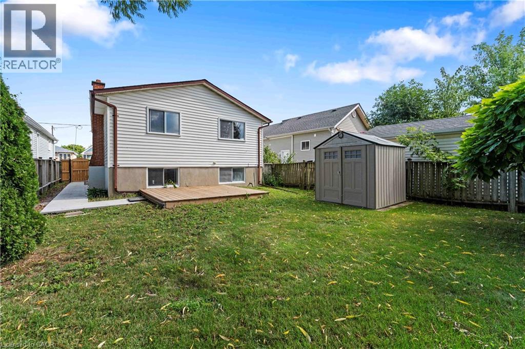 Photo 2 of 13 Cumming Street, St Catharines ON