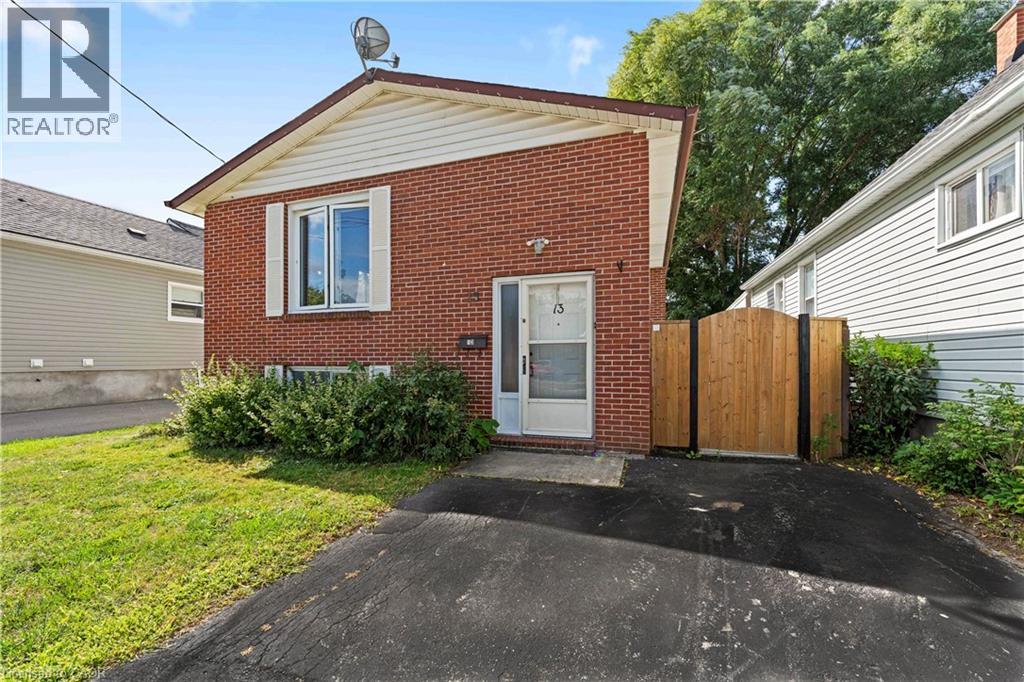 Photo 15 of 13 Cumming Street, St Catharines ON
