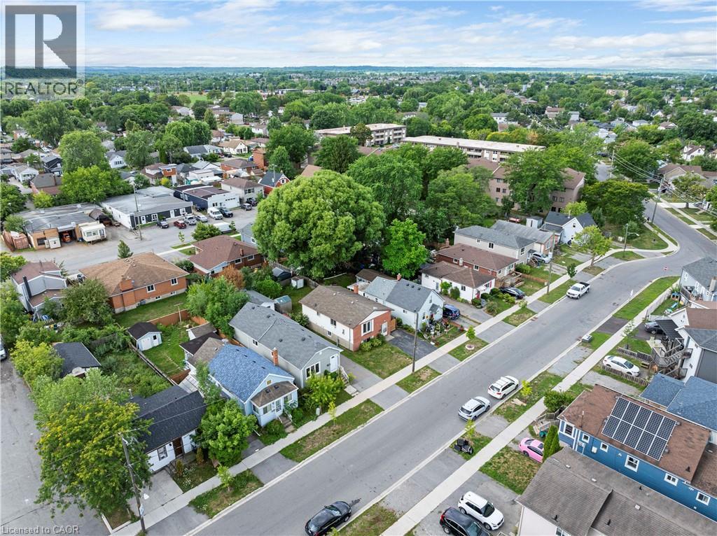 Photo 17 of 13 Cumming Street, St Catharines ON