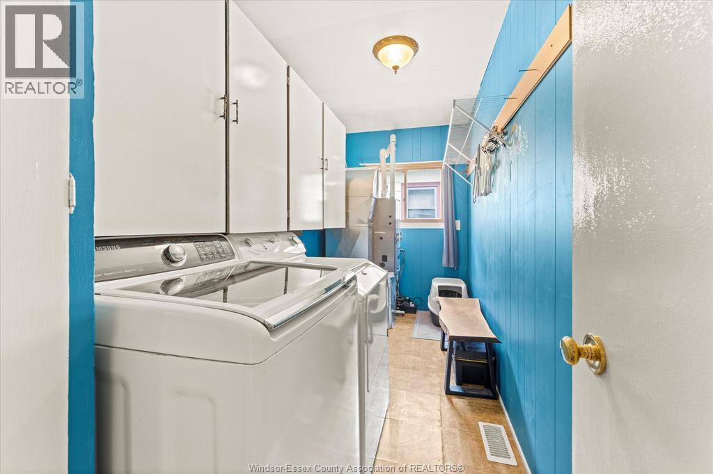 Photo 20 of 990 Campbell, Windsor ON