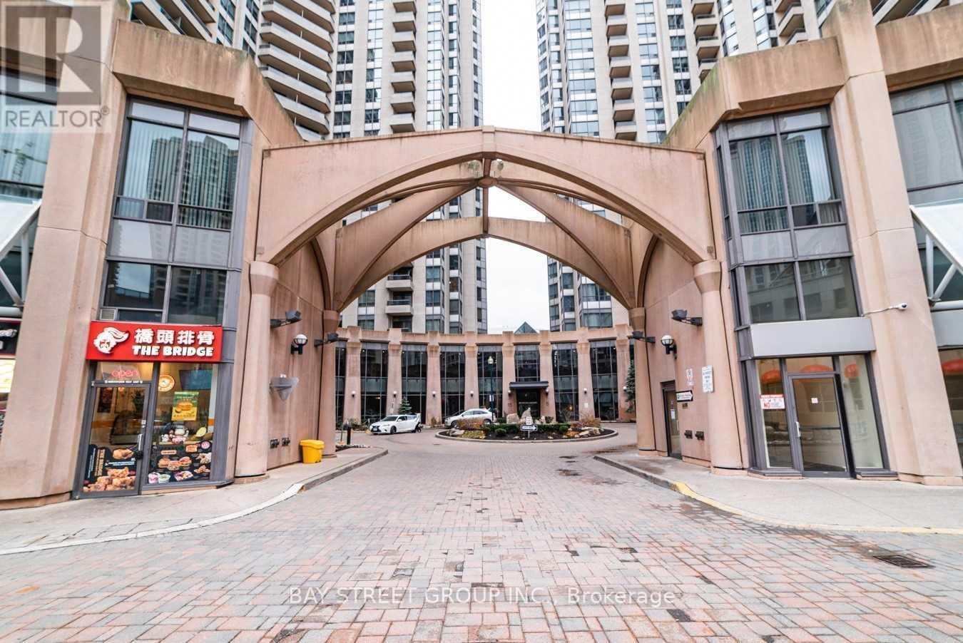 Photo 1 of 1107 5 Northtown Way, Toronto ON