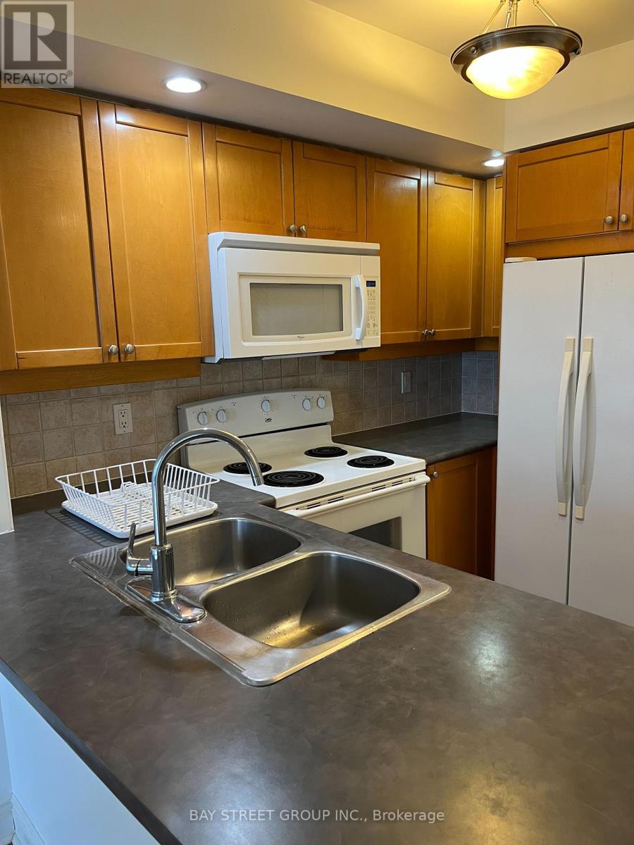 Photo 11 of 1107 5 Northtown Way, Toronto ON
