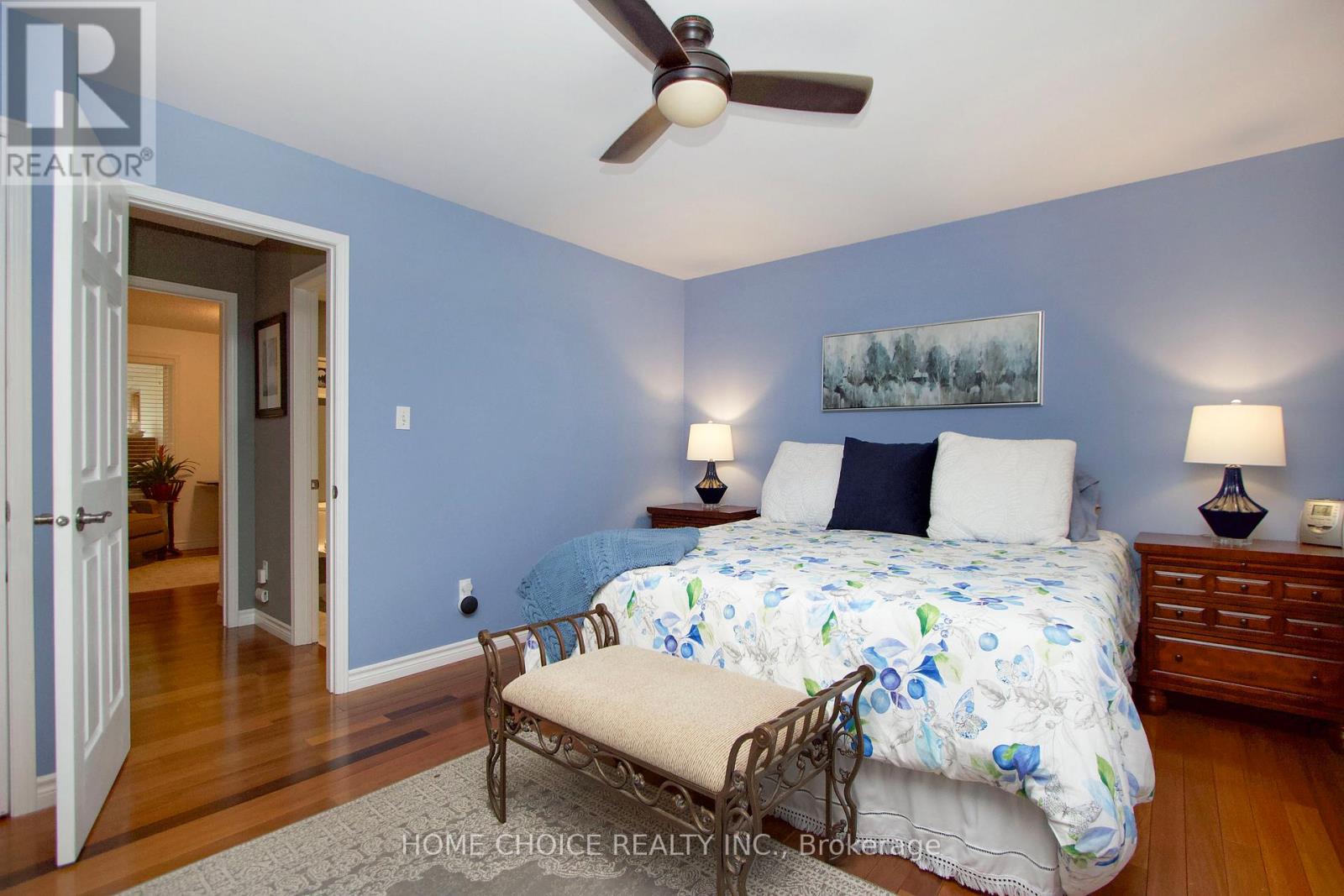 Photo 23 of 29 Cornerbrook Court, Clarington ON