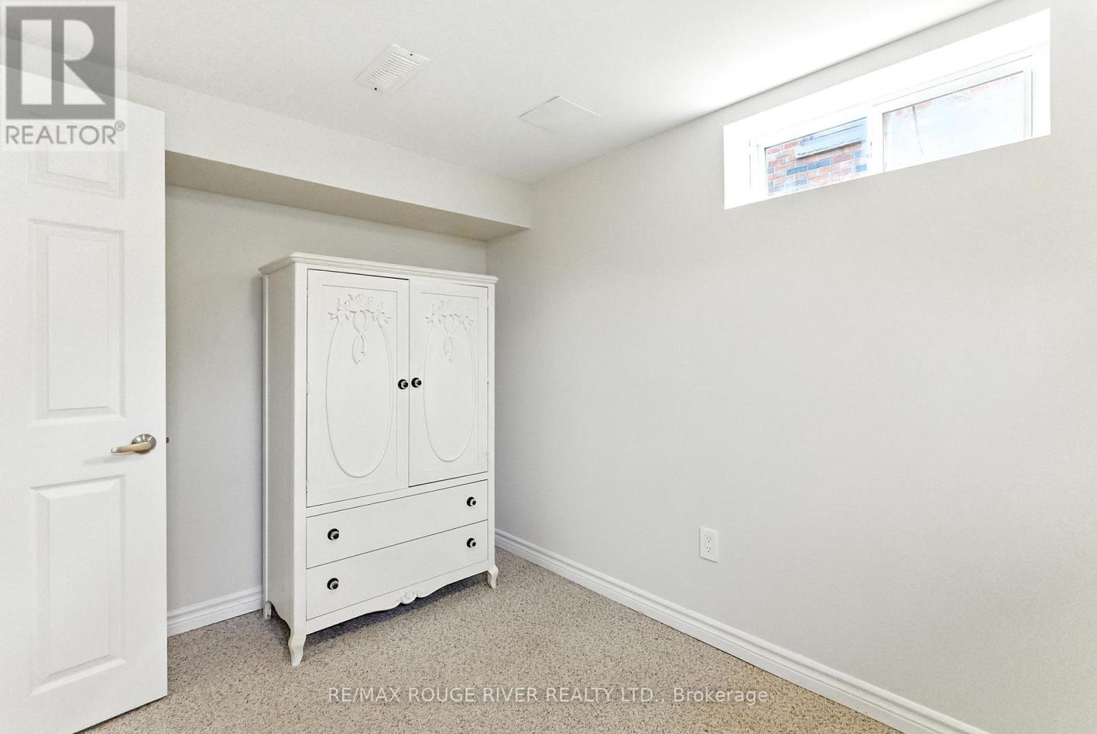 Photo 37 of 39 Southway Drive, Clarington ON