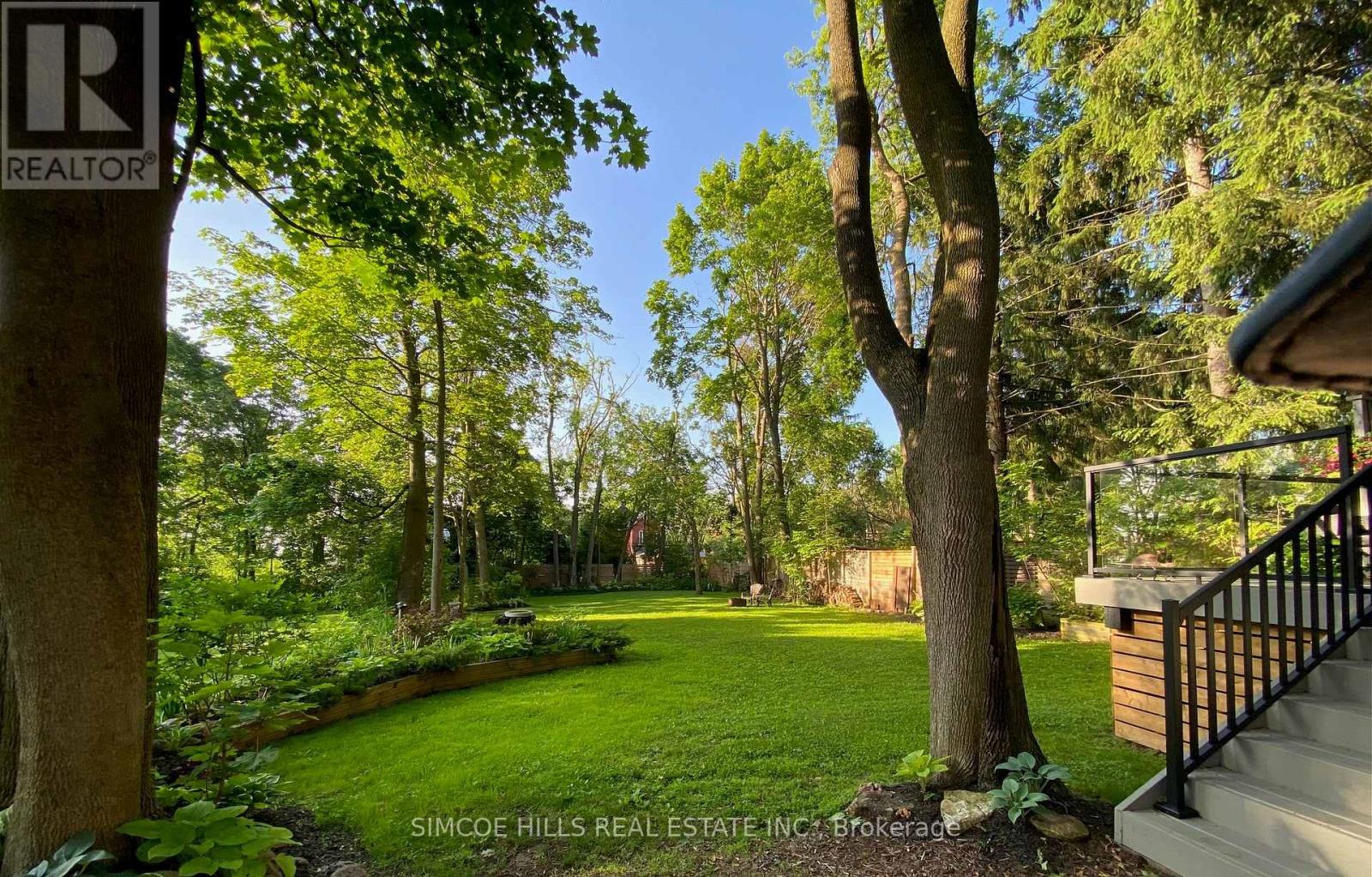 Photo 25 of 101 Jarvis Street, Orillia ON