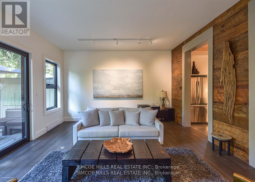 Photo 7 of 101 Jarvis Street, Orillia ON