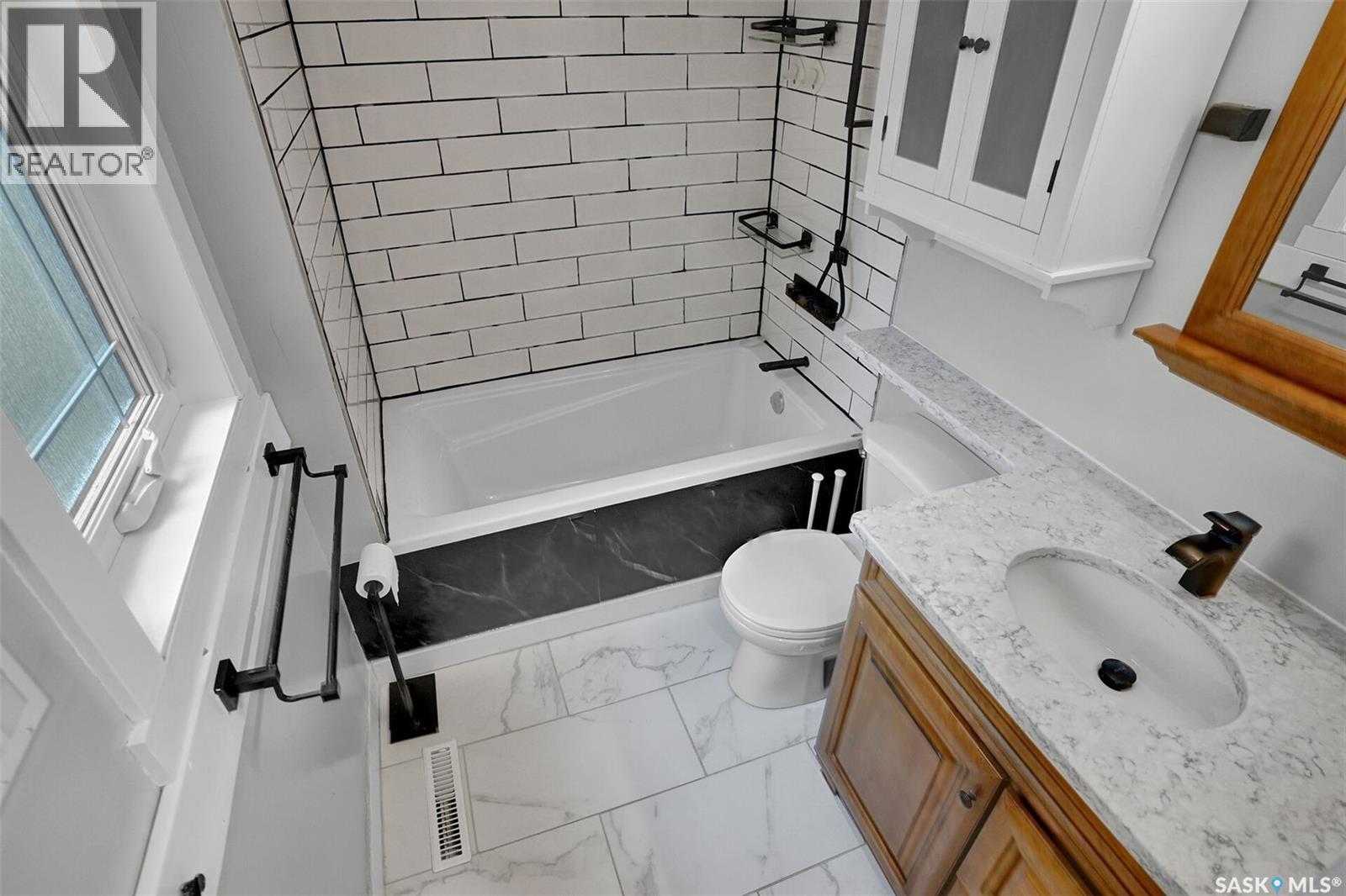 Photo 17 of 1143 Wascana Street, Regina SK