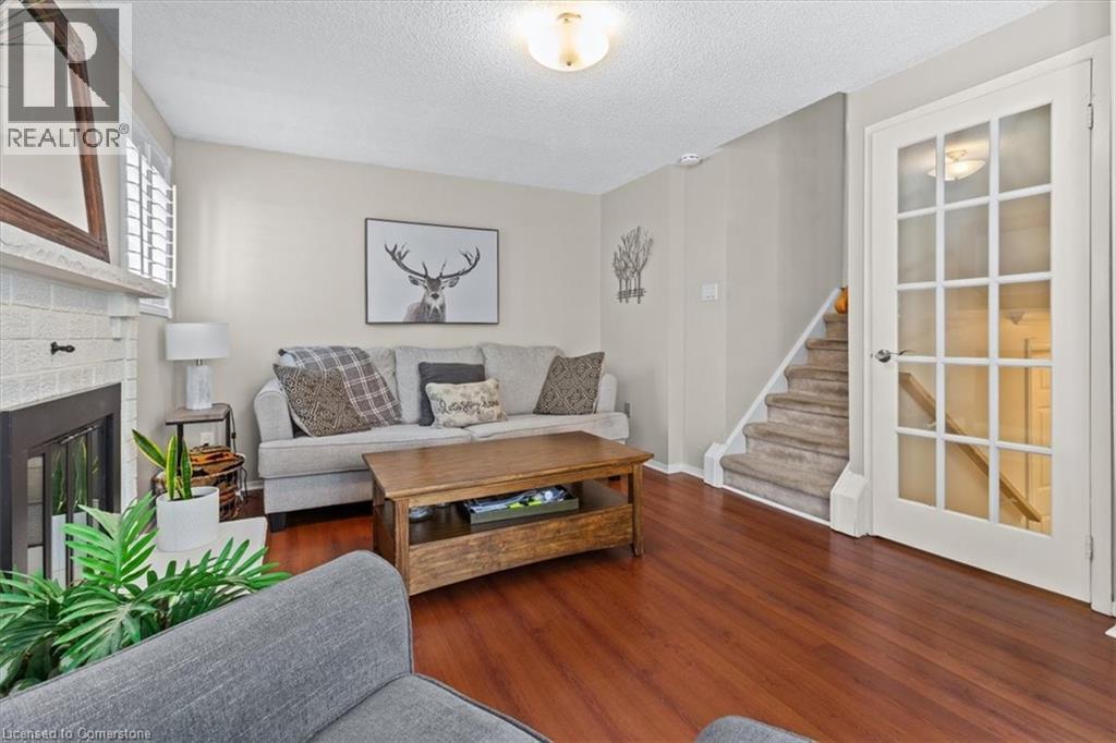 Photo 24 of 2257 Silverbirch Court, Burlington ON