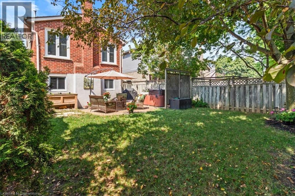 Photo 35 of 2257 Silverbirch Court, Burlington ON