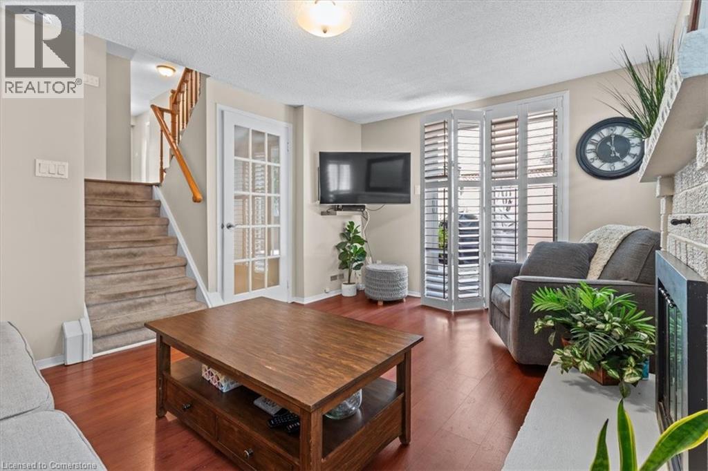 Photo 25 of 2257 Silverbirch Court, Burlington ON