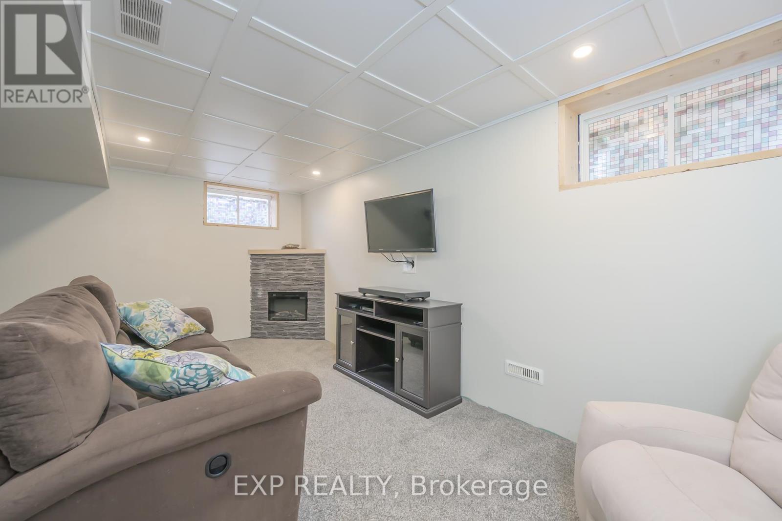 Photo 24 of 1835 Reilly Walk, London North ON