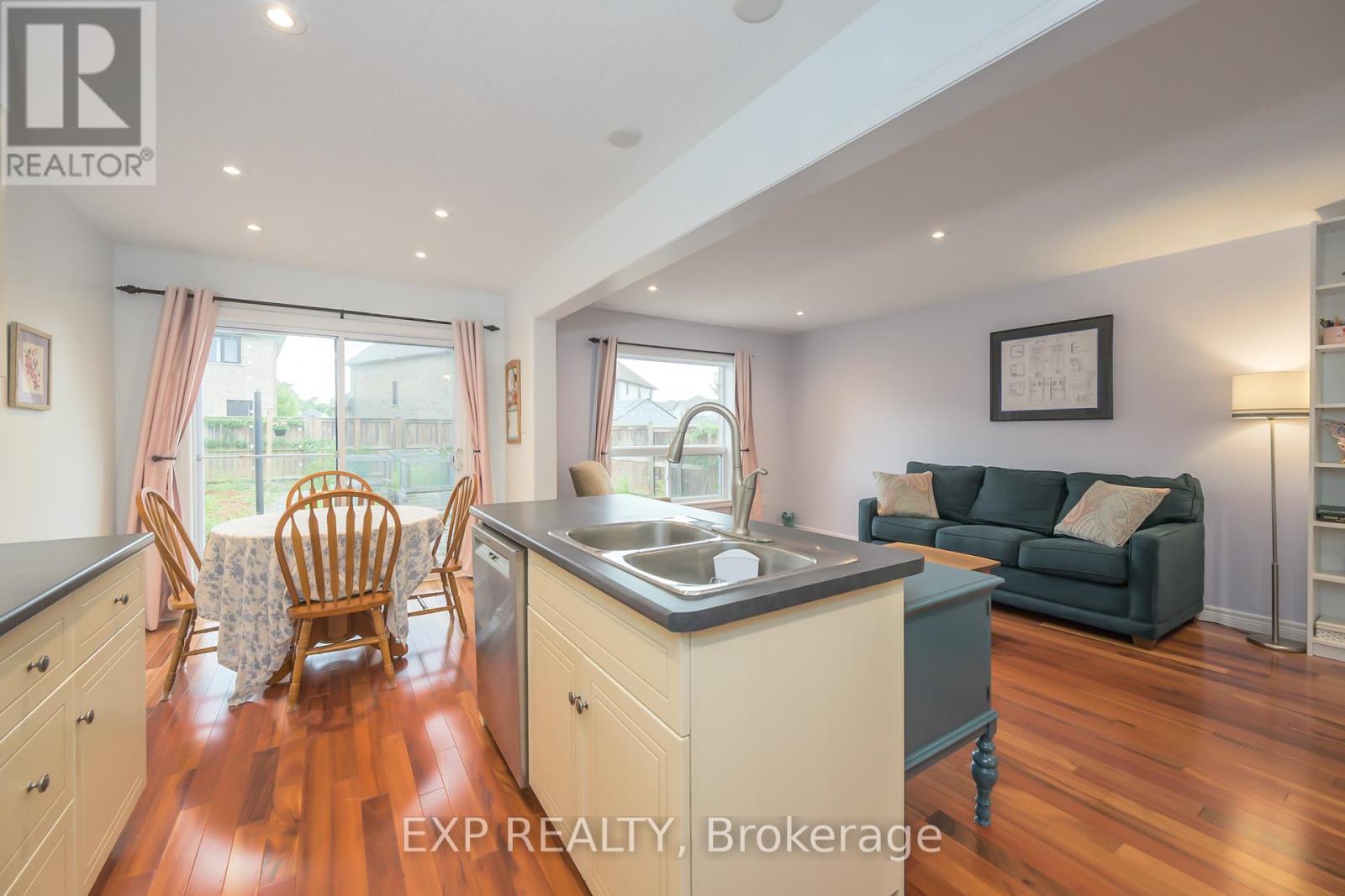 Photo 5 of 1835 Reilly Walk, London North ON