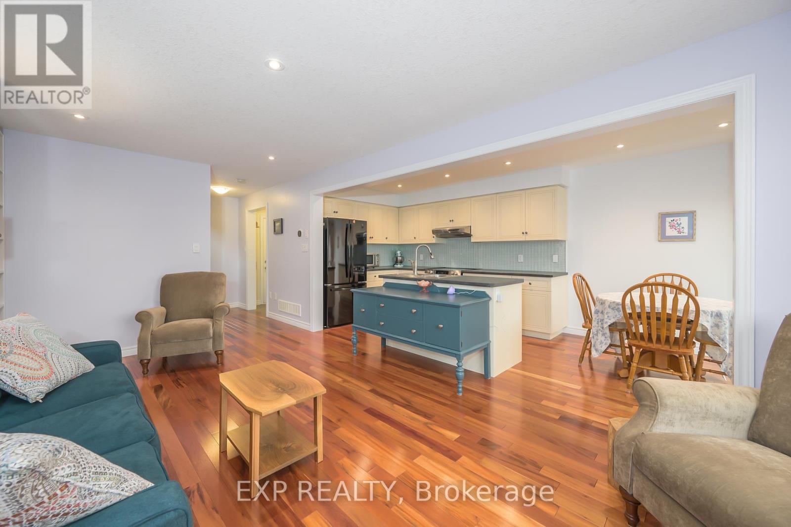 Photo 8 of 1835 Reilly Walk, London North ON