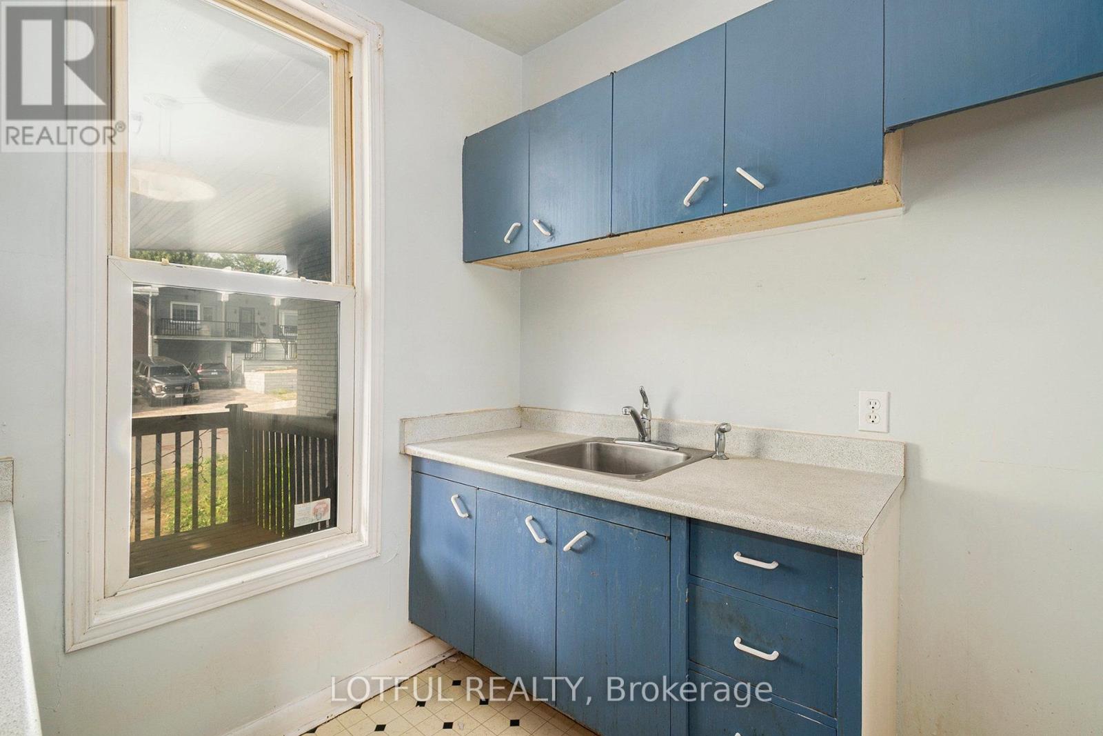Photo 12 of 328 Perrier Avenue, Ottawa ON