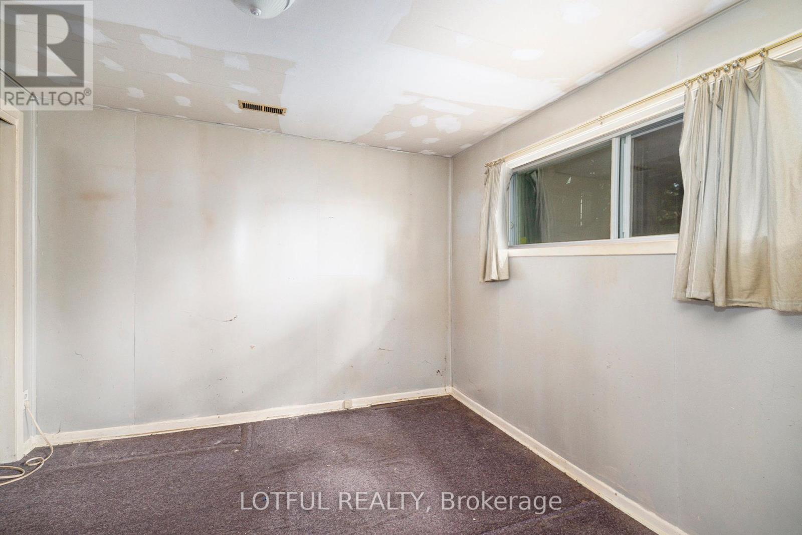 Photo 20 of 328 Perrier Avenue, Ottawa ON