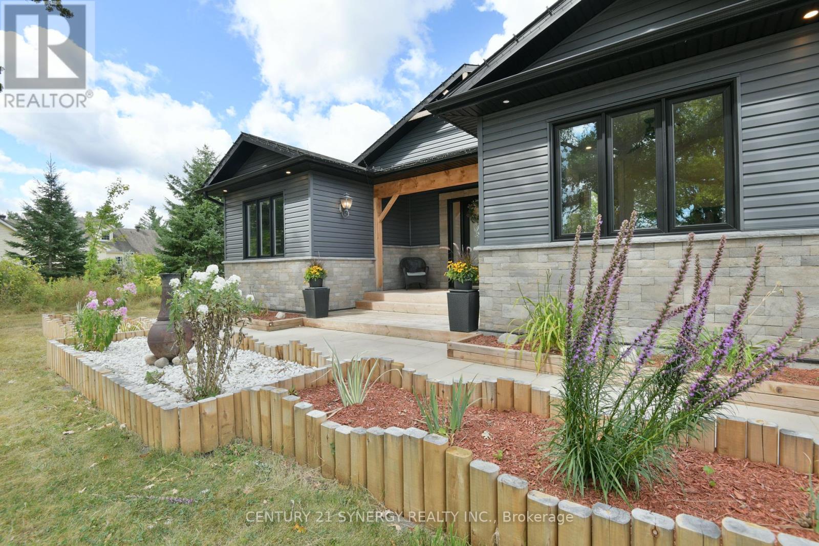 Photo 3 of 1071 Mill Ridge Road, Mcnab Braeside ON