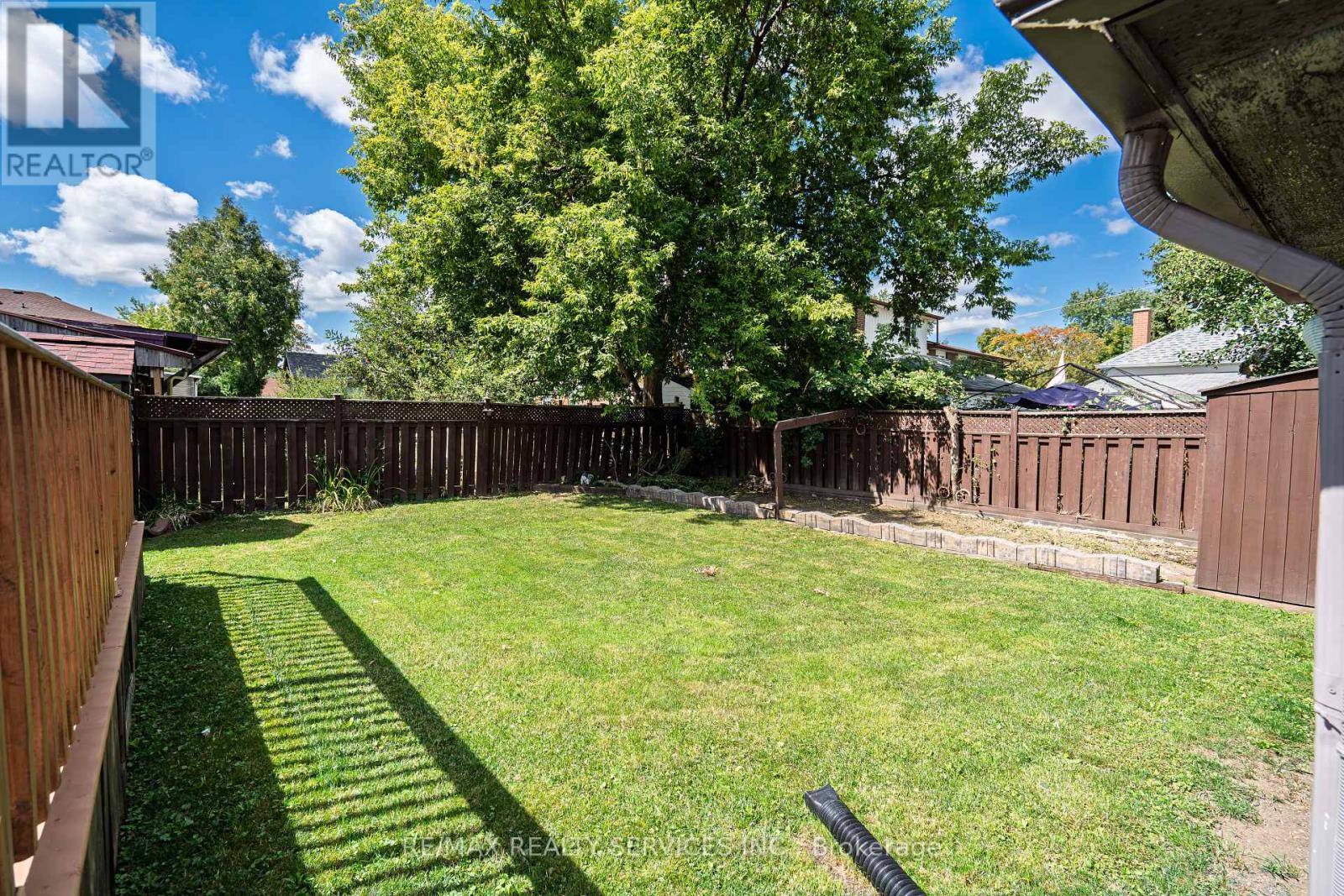 Photo 42 of 32 Eastern Avenue, Brampton ON