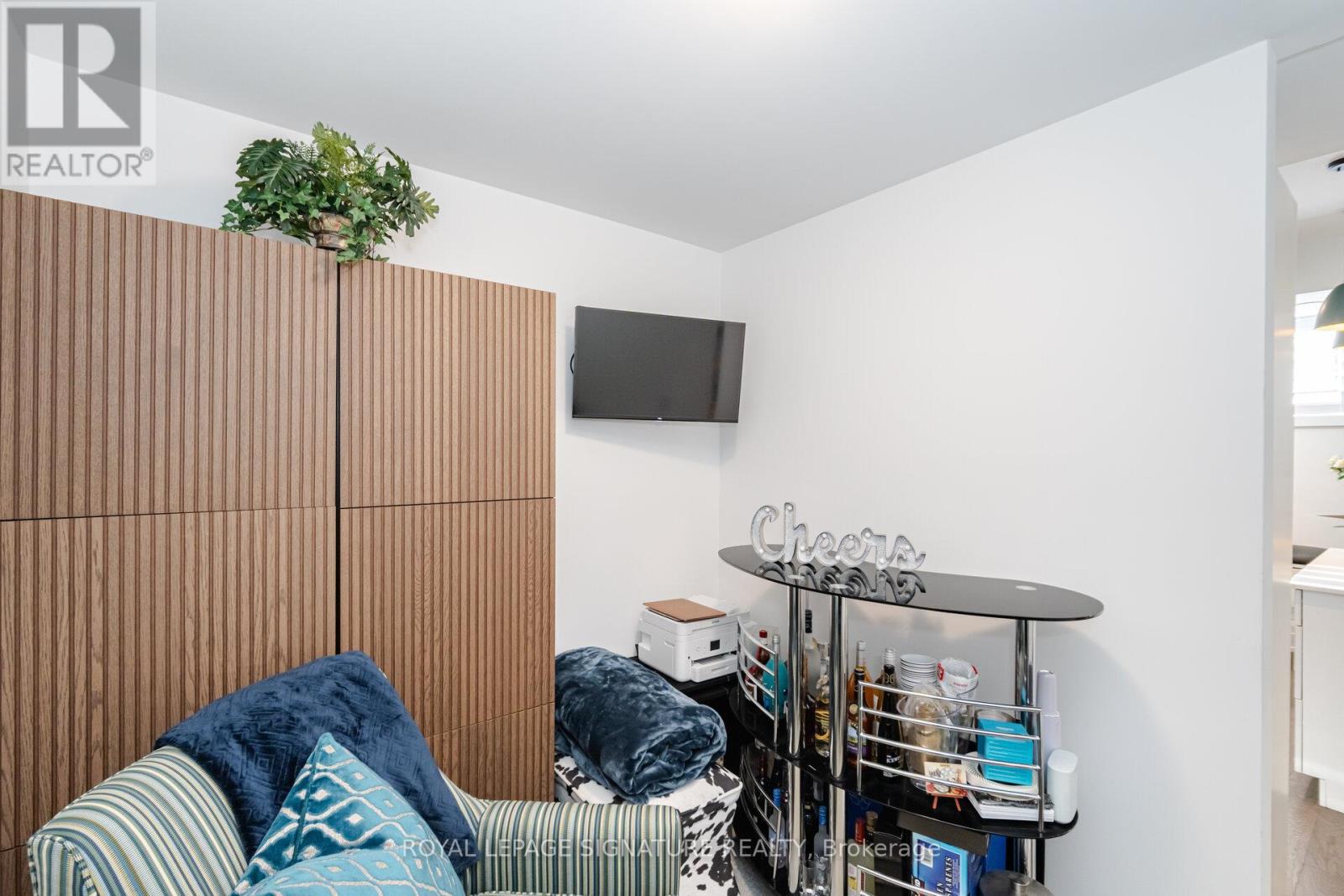 Photo 15 of 111 1085 Douglas Mccurdy Common, Mississauga ON
