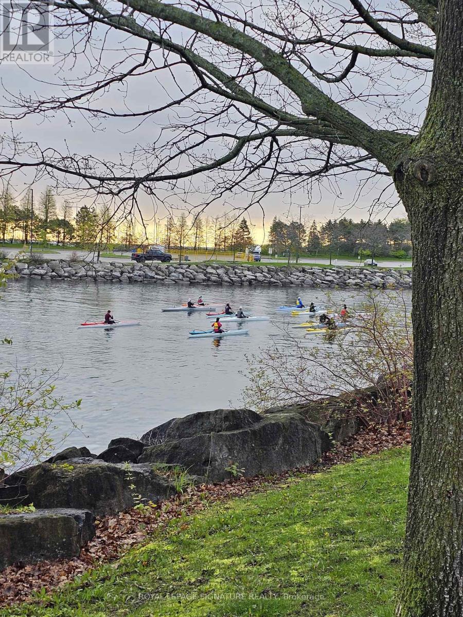 Photo 31 of 111 1085 Douglas Mccurdy Common, Mississauga ON
