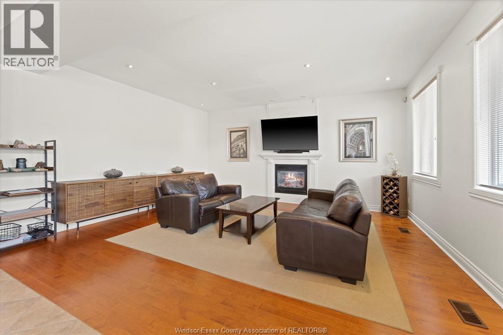 Photo 17 of 1450 Morton Drive, Lasalle ON