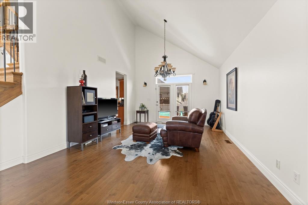 Photo 6 of 1450 Morton Drive, Lasalle ON