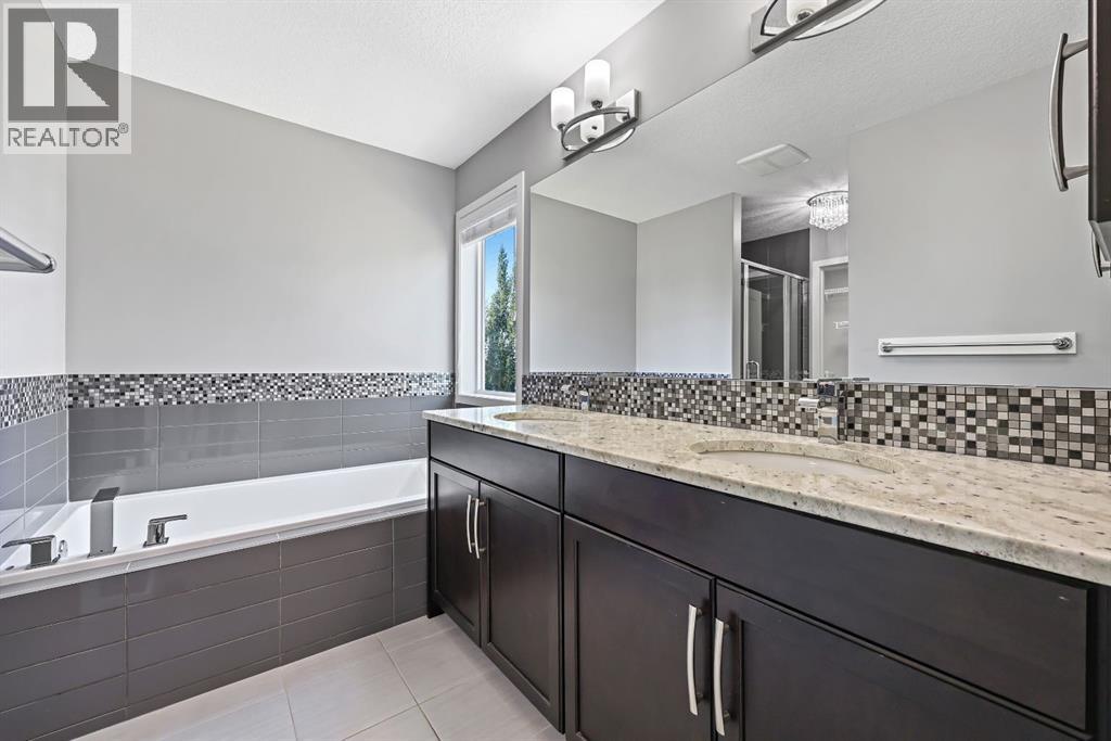 Photo 21 of 32 Cranarch Crescent Se, Calgary AB