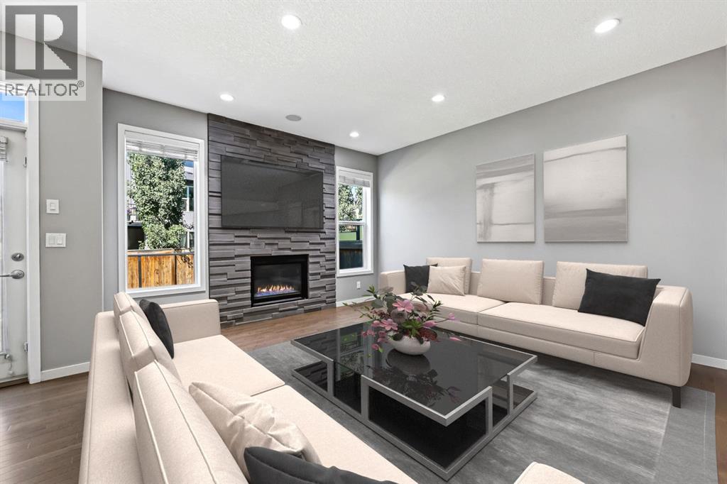 Photo 4 of 32 Cranarch Crescent Se, Calgary AB