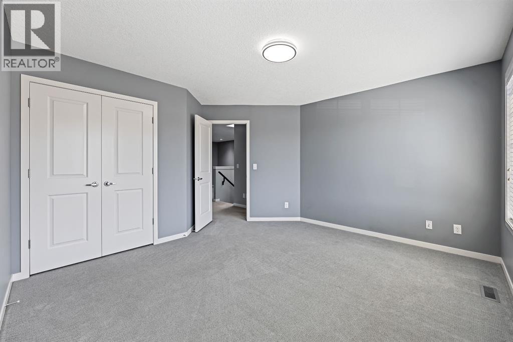 Photo 24 of 32 Cranarch Crescent Se, Calgary AB