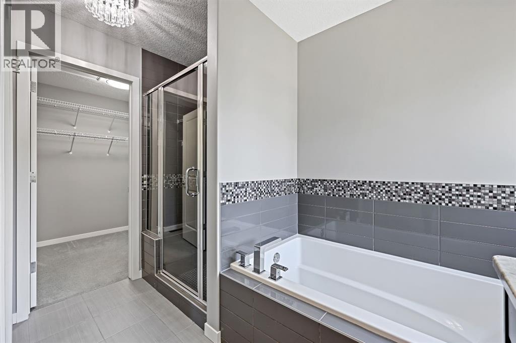 Photo 22 of 32 Cranarch Crescent Se, Calgary AB