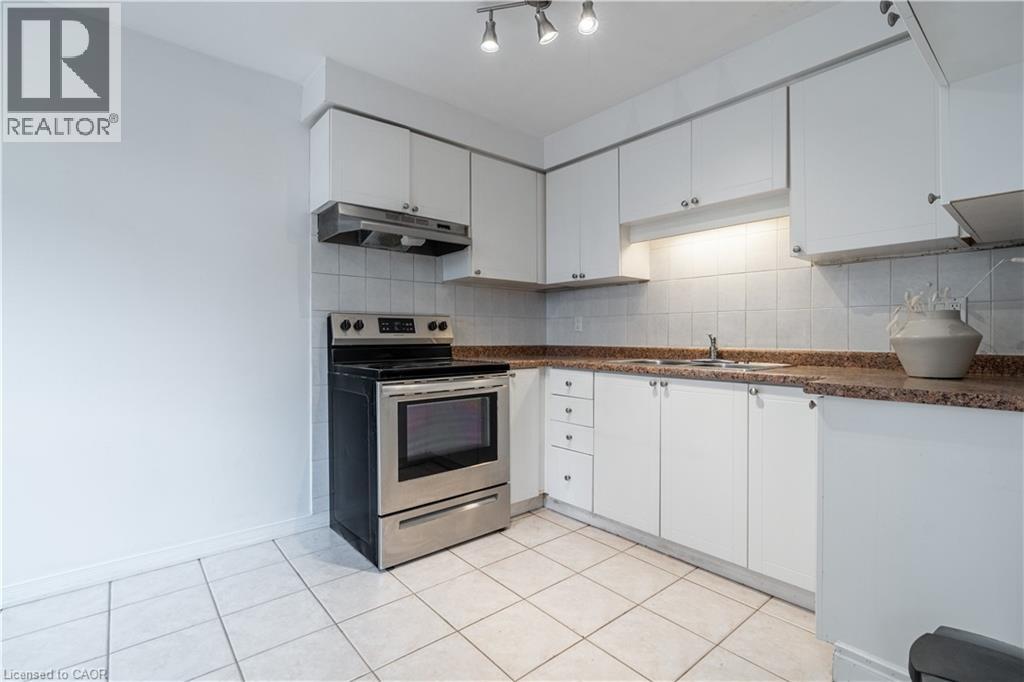 Photo 8 of 117 Bonaventure Drive Unit 16, Hamilton ON