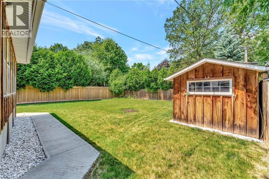 Photo 34 of 5227 Mulberry Drive, Burlington ON