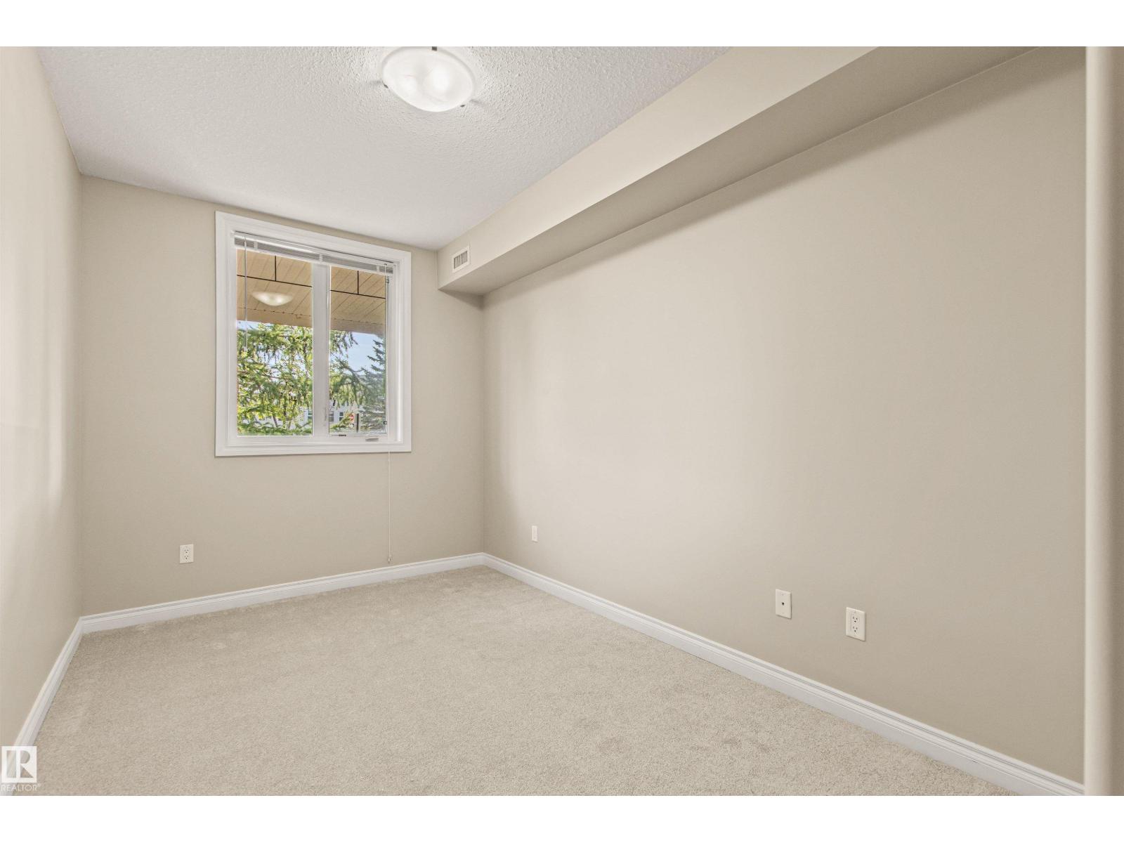 Photo 31 of 112 12408 15 Av Sw Sw, Edmonton AB
