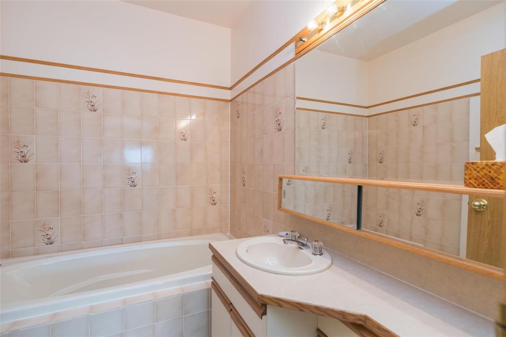 Photo 16 of 102 3271 Pembina Highway, Winnipeg MB