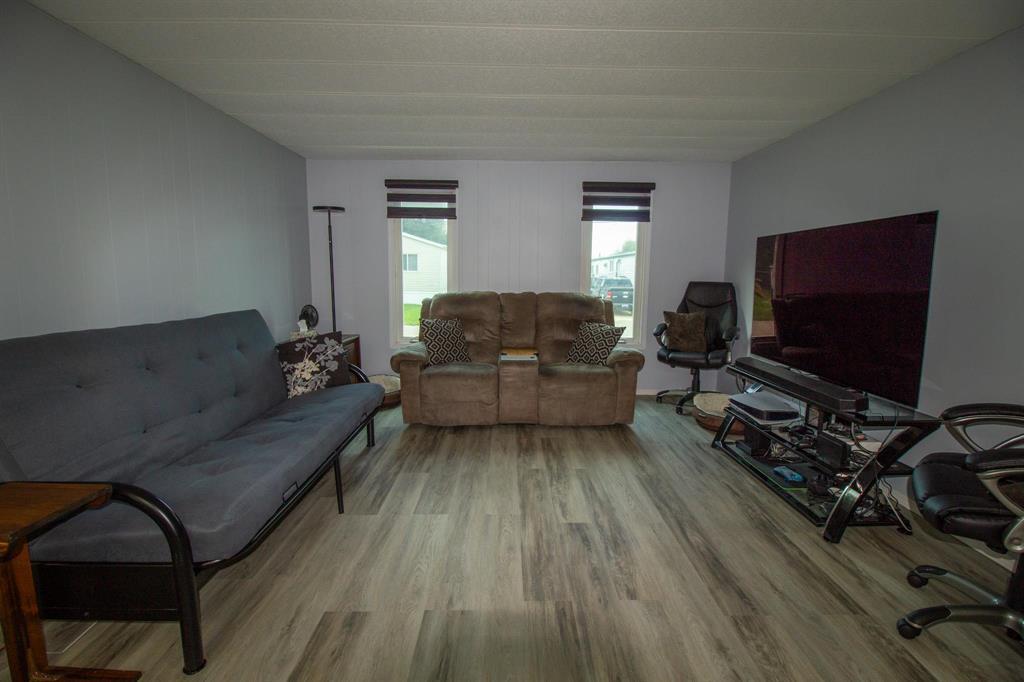 Photo 7 of 21 Aspen Three Drive, Steinbach MB