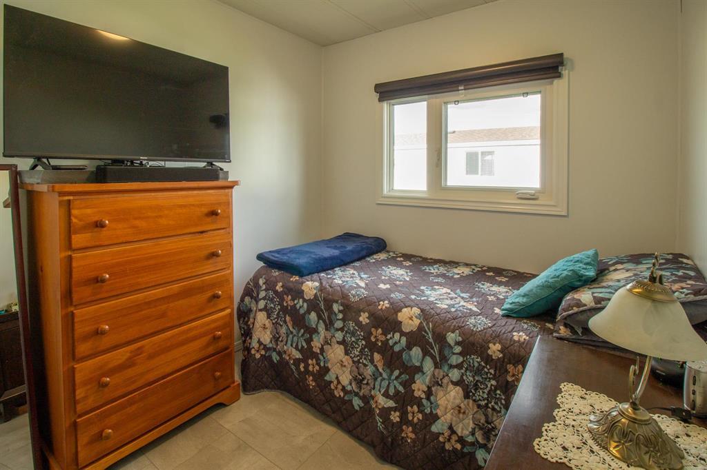 Photo 8 of 21 Aspen Three Drive, Steinbach MB
