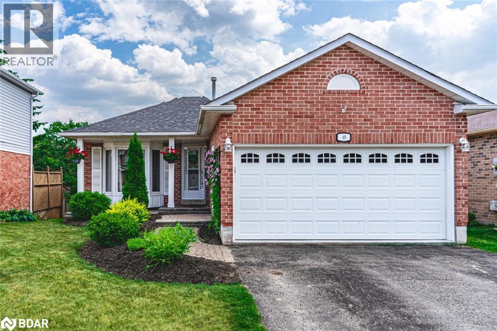 Photo 1 of 40 Grasett Crescent, Barrie ON