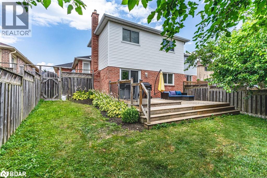 Photo 18 of 40 Grasett Crescent, Barrie ON